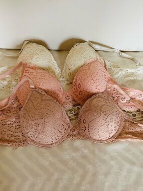 Jessica Simpson Lace Push-Up Bras in Pink and Cream